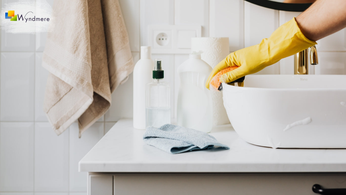 DIY Natural Cleaning Products with Essential Oils (Complete Guide)